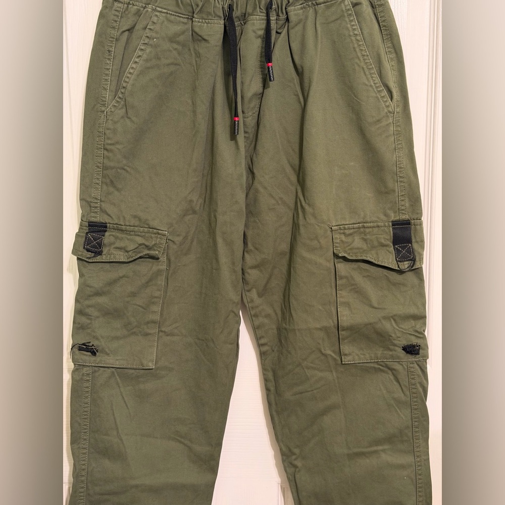 SHEIN Men's Green Cargo Pants